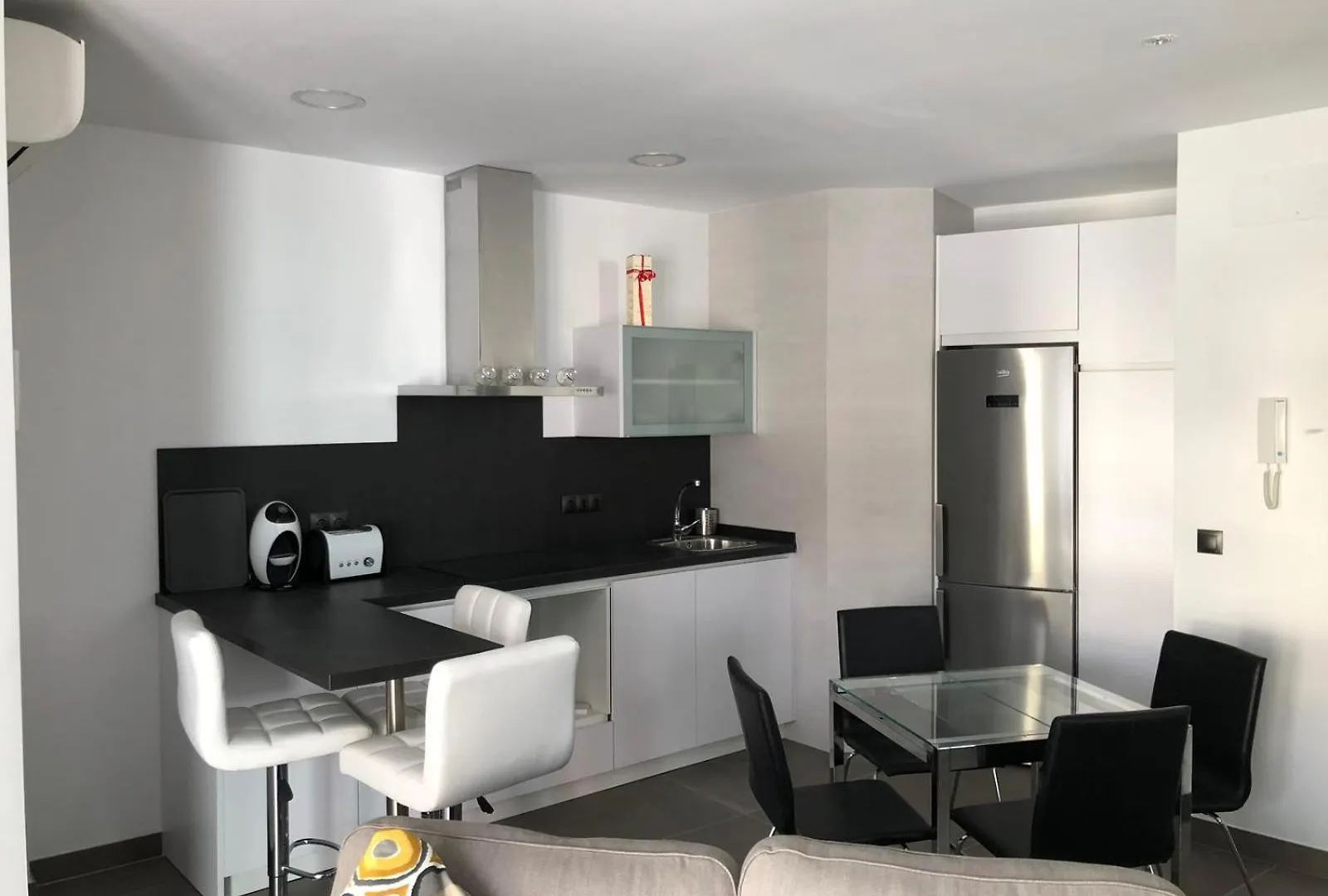 Apartamentos Kronox Nerja